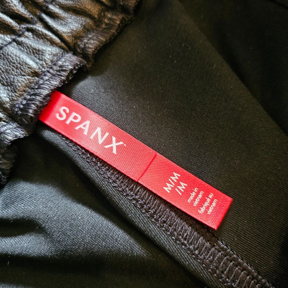 Spanx Joggers Tappered Womens M Black Faux Leather Pull on pants - Picture 5 of 7